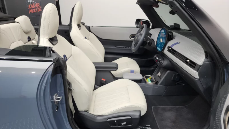 MINI Cooper Convertible