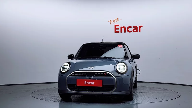 MINI Cooper Convertible