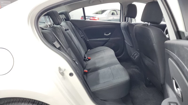Renault SM3