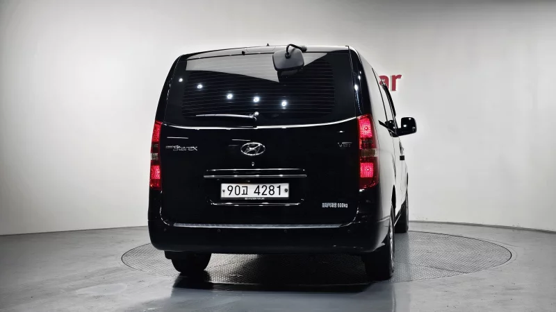 Hyundai Grand Starex