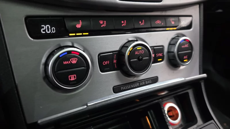 Volkswagen PASSAT CC