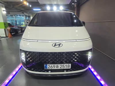 Hyundai Staria