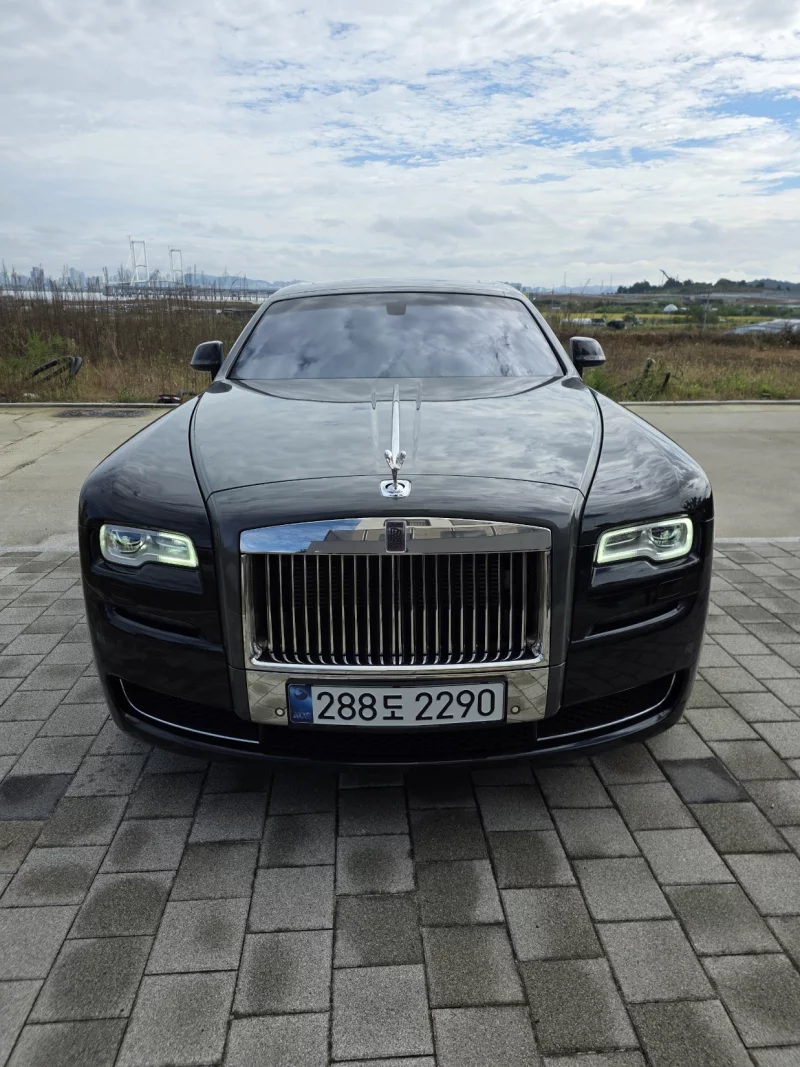 Rolls-Royce GHOST