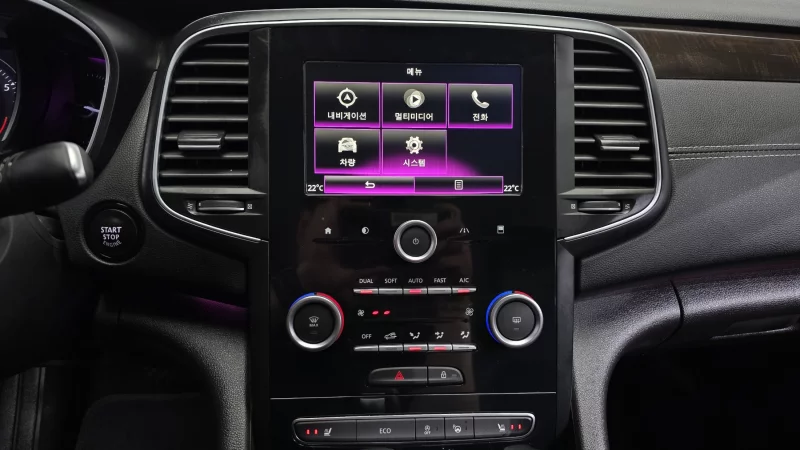 Renault SM6