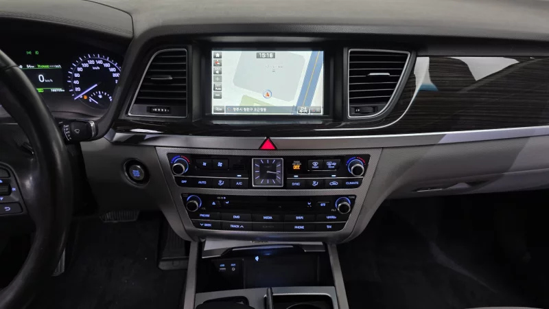 Genesis G80