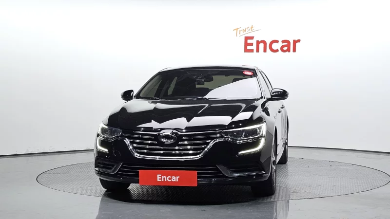 Renault SM6