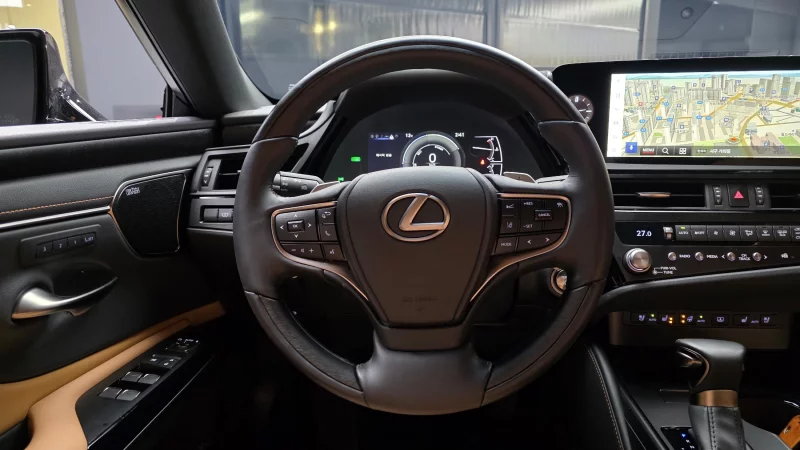 Lexus ES300h