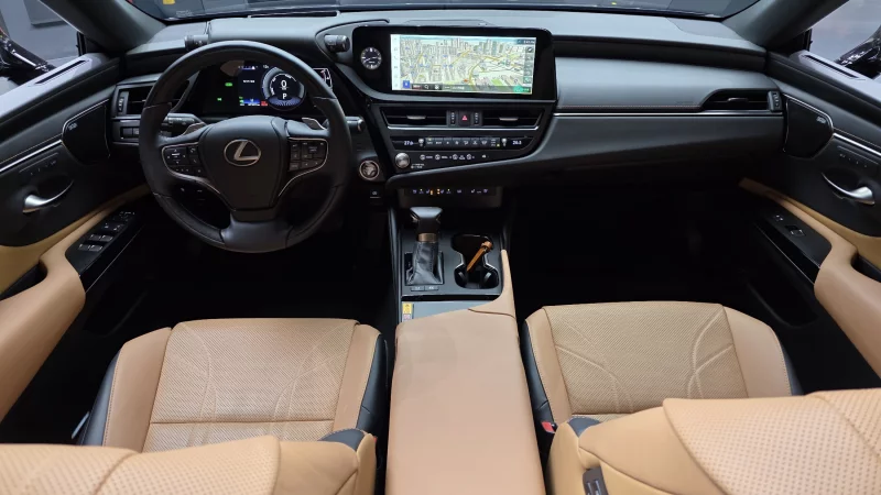 Lexus ES300h