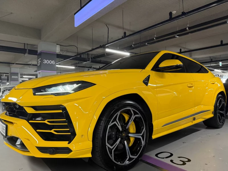 Lamborghini URUS