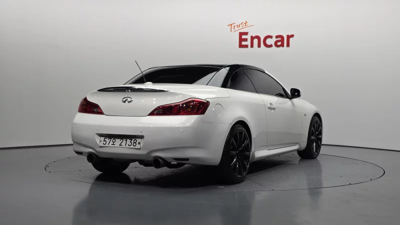 Infiniti G37
