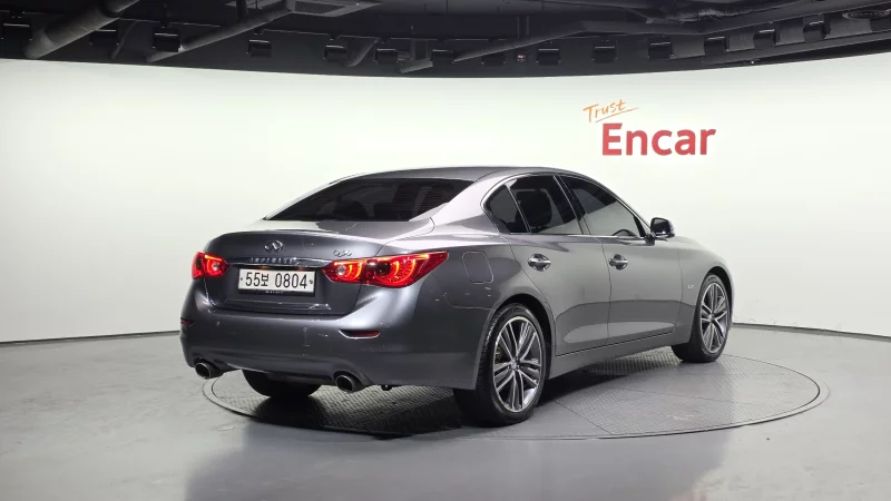 Infiniti Q50