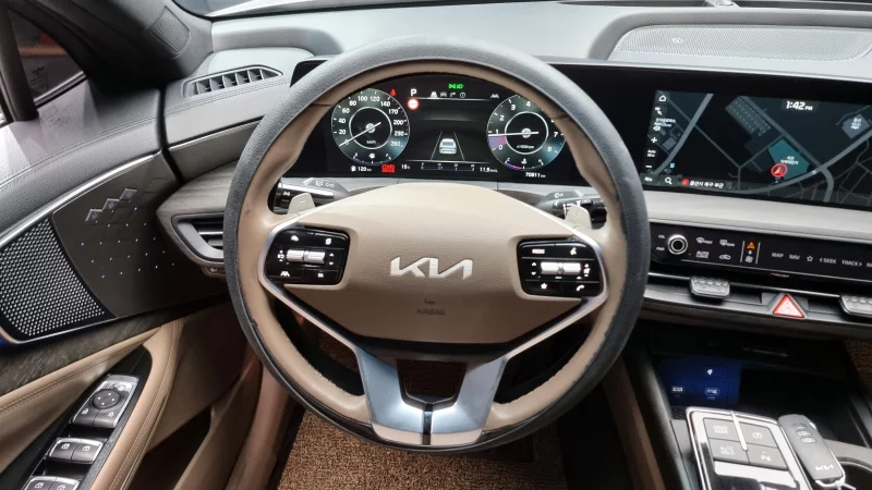 Kia K8