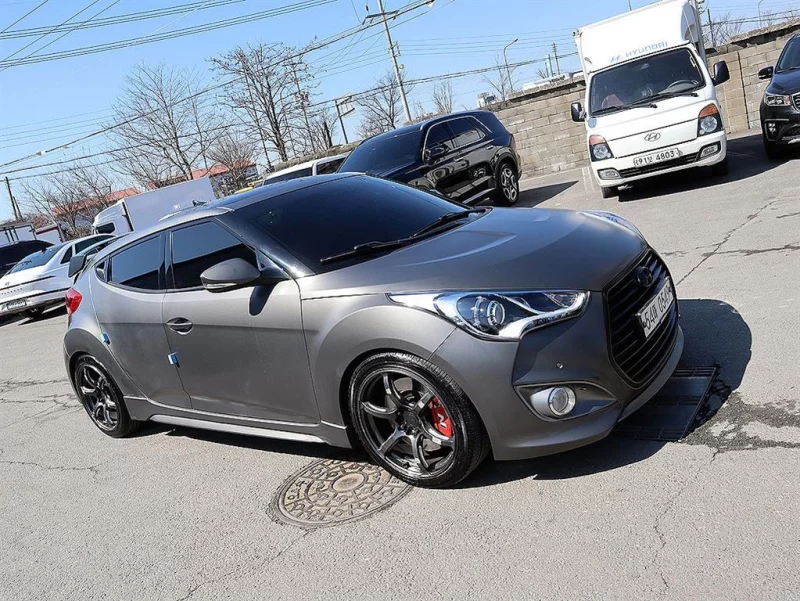 Hyundai Veloster