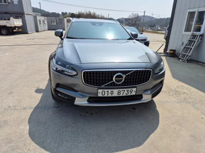 Volvo V90