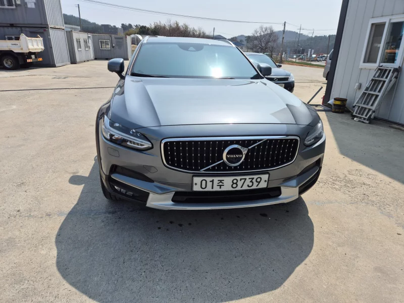 Volvo V90