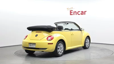 Volkswagen BEETLE