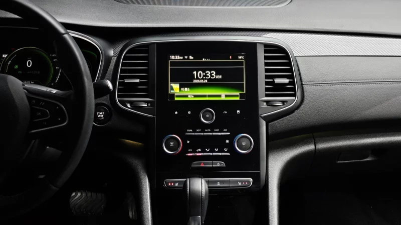 Renault SM6