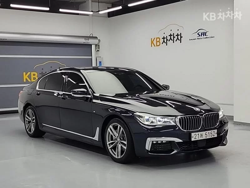 BMW 7-Series