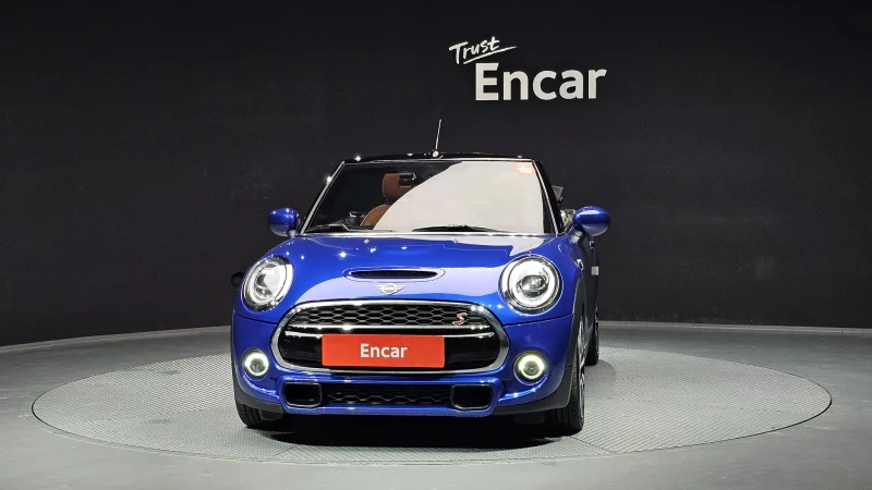 MINI Cooper Convertible