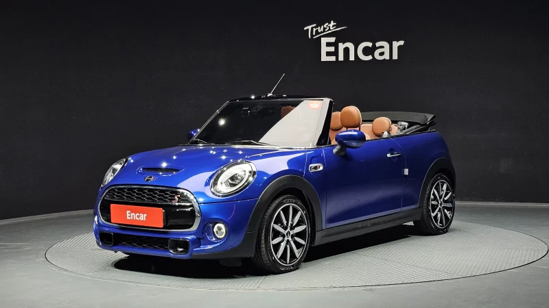 MINI Cooper Convertible