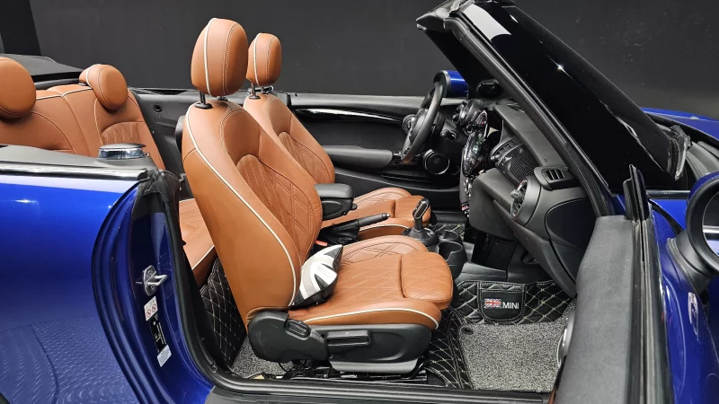 MINI Cooper Convertible