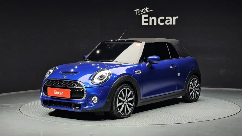 MINI Cooper Convertible