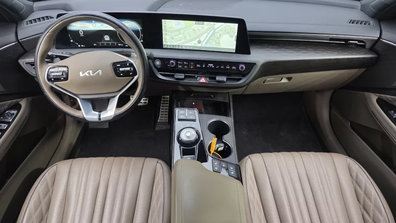 Kia K8