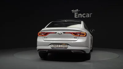 Renault SM6