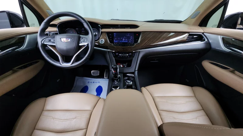 Cadillac XT6
