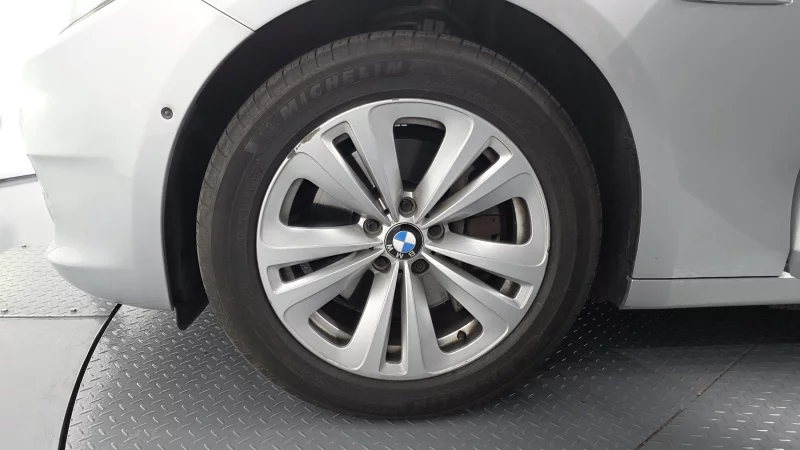 BMW 5-Series Gran Turismo