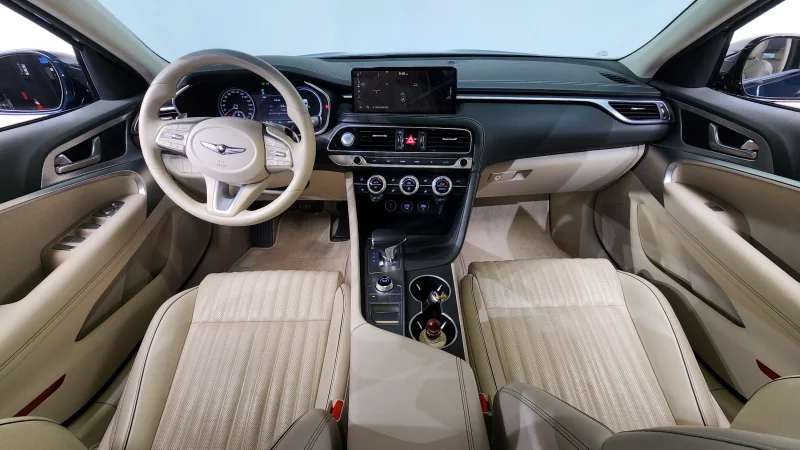 Genesis G70