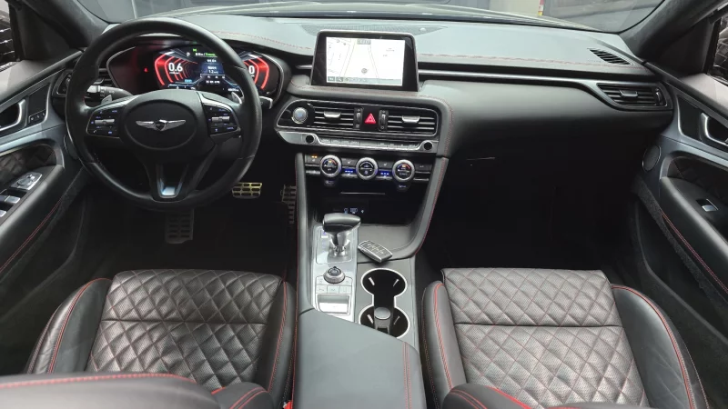 Genesis G70