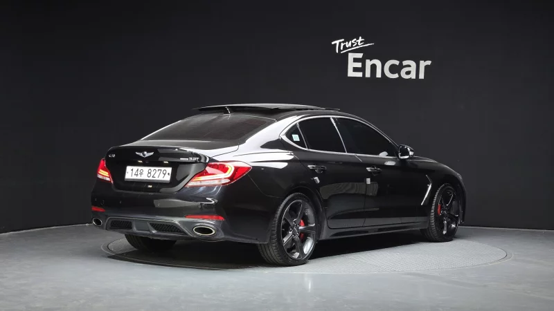Genesis G70