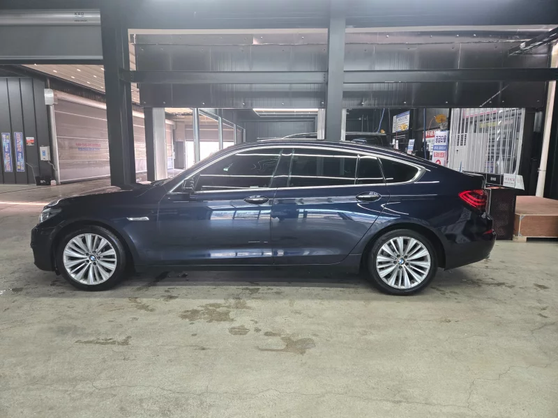 BMW 5-Series Gran Turismo