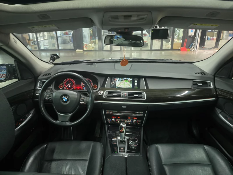 BMW 5-Series Gran Turismo