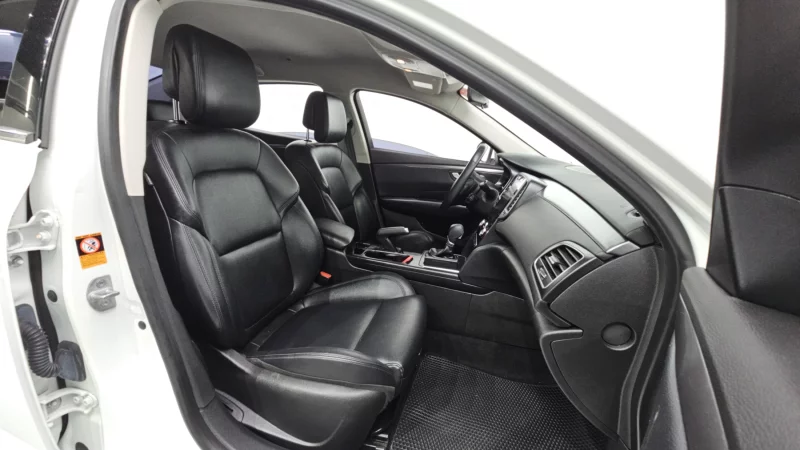 Renault SM6