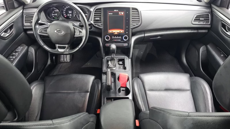 Renault SM6
