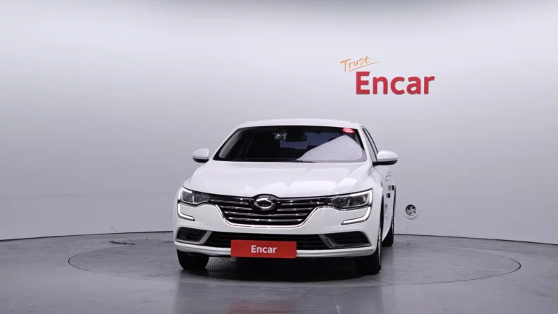 Renault SM6