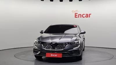 Renault SM6