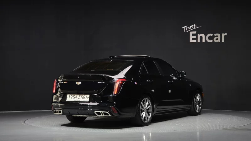 Cadillac CT4