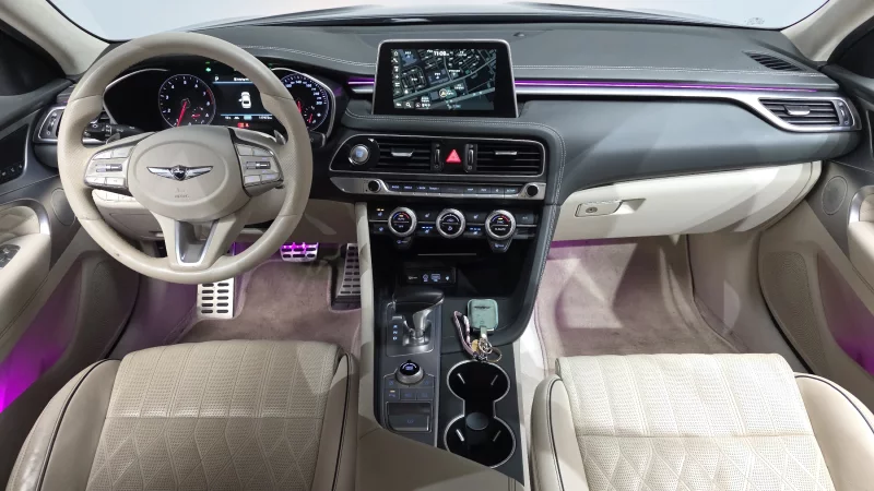 Genesis G70