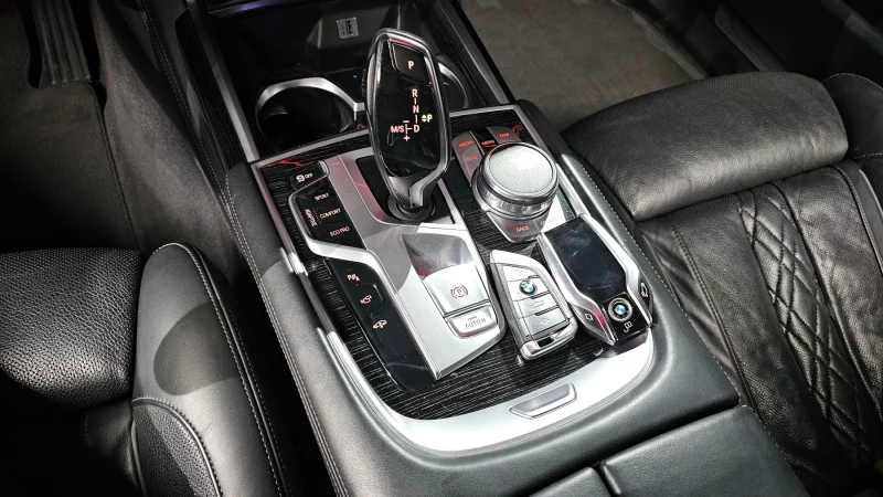 BMW 7-Series