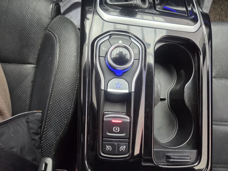 Renault SM6