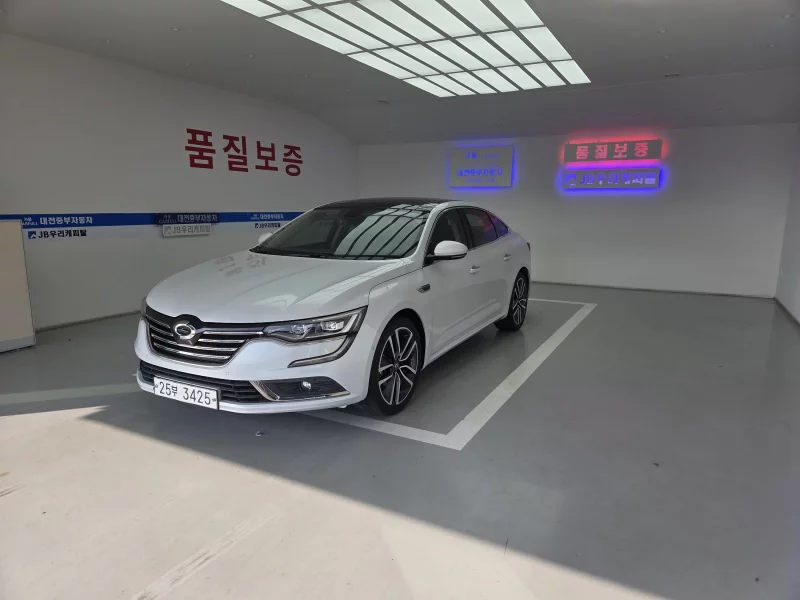 Renault SM6