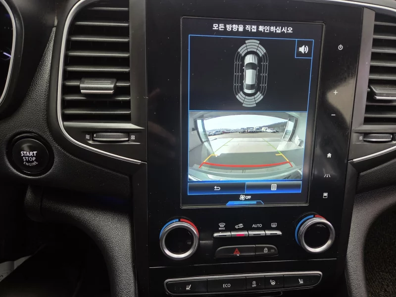 Renault SM6