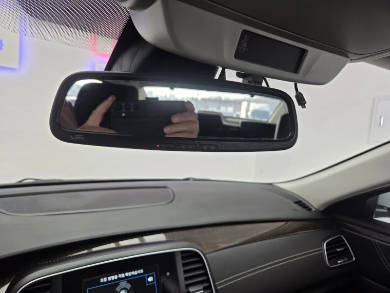 Renault SM6