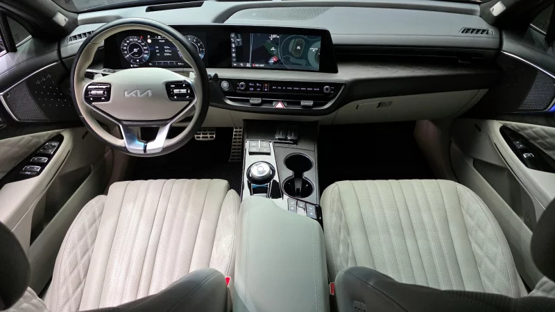 Kia K8