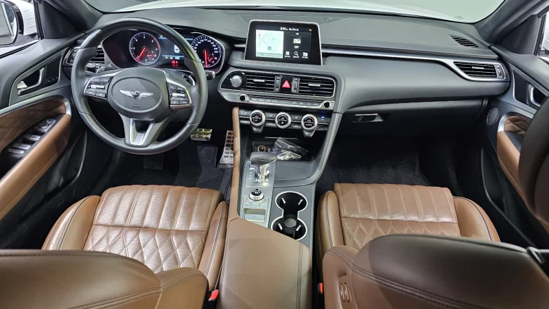 Genesis G70