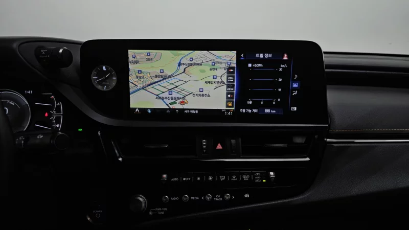 Lexus ES300h