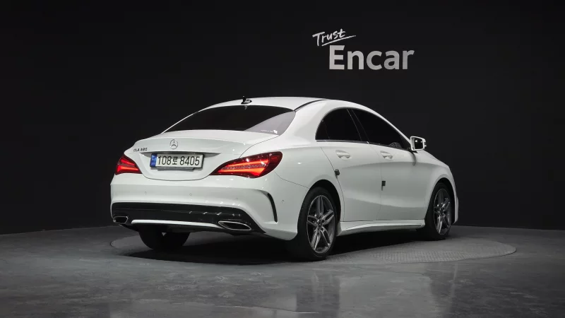 Mercedes-Benz CLA-Class
